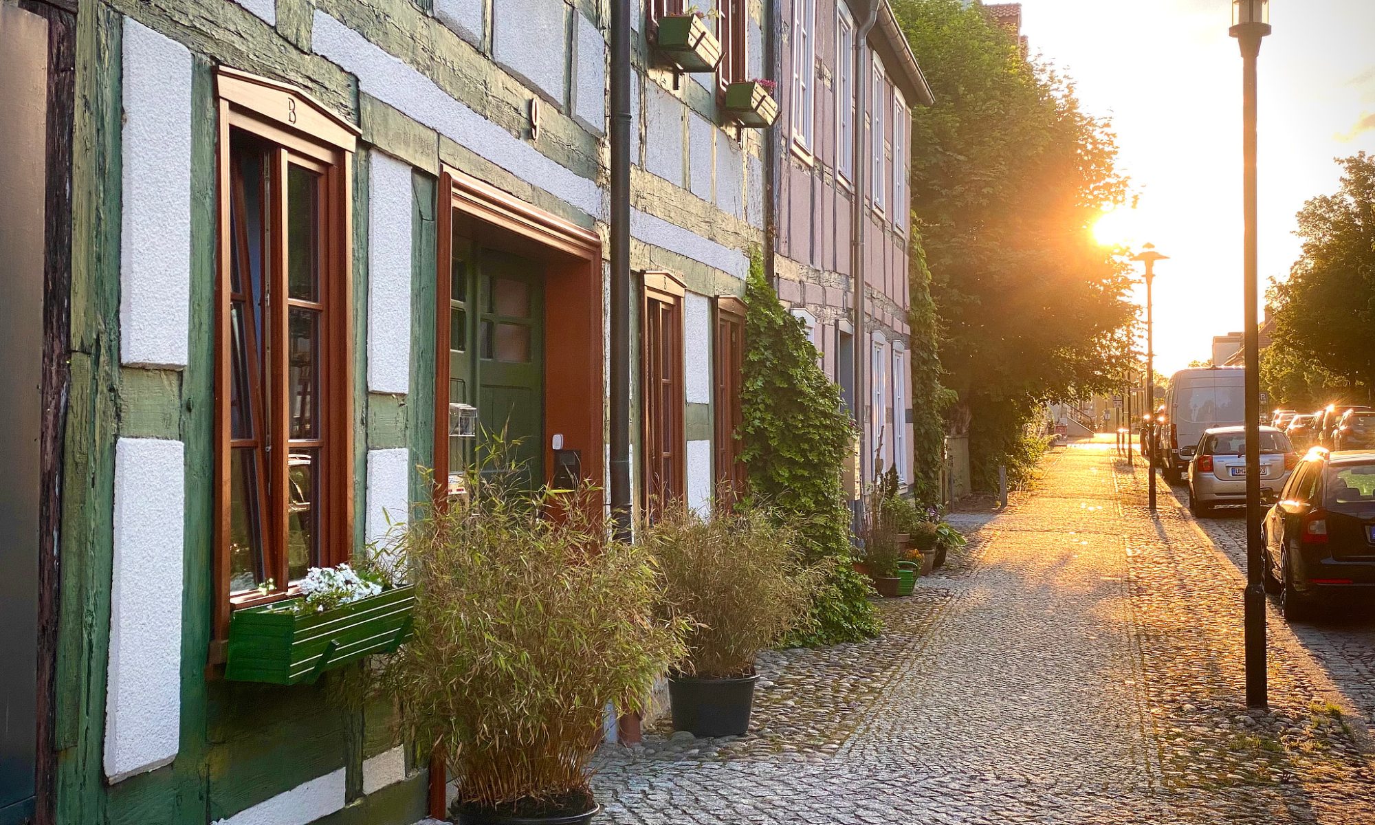 die rühlstraße im abendlicht